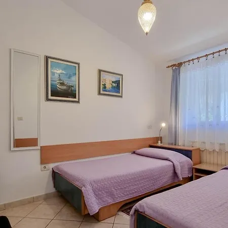 Rosetta Two Apartment